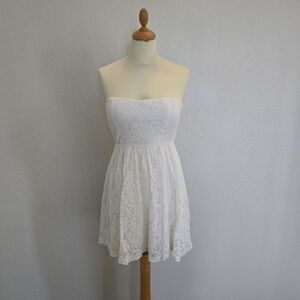 White Lace Strapless Dress